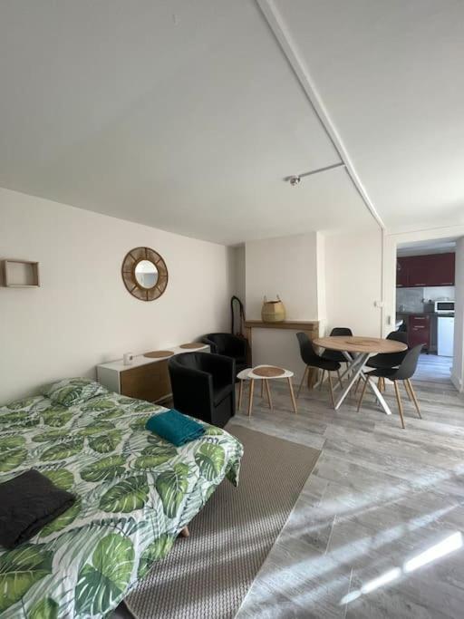 Le Victor Hugo Apartment Besançon Exterior foto