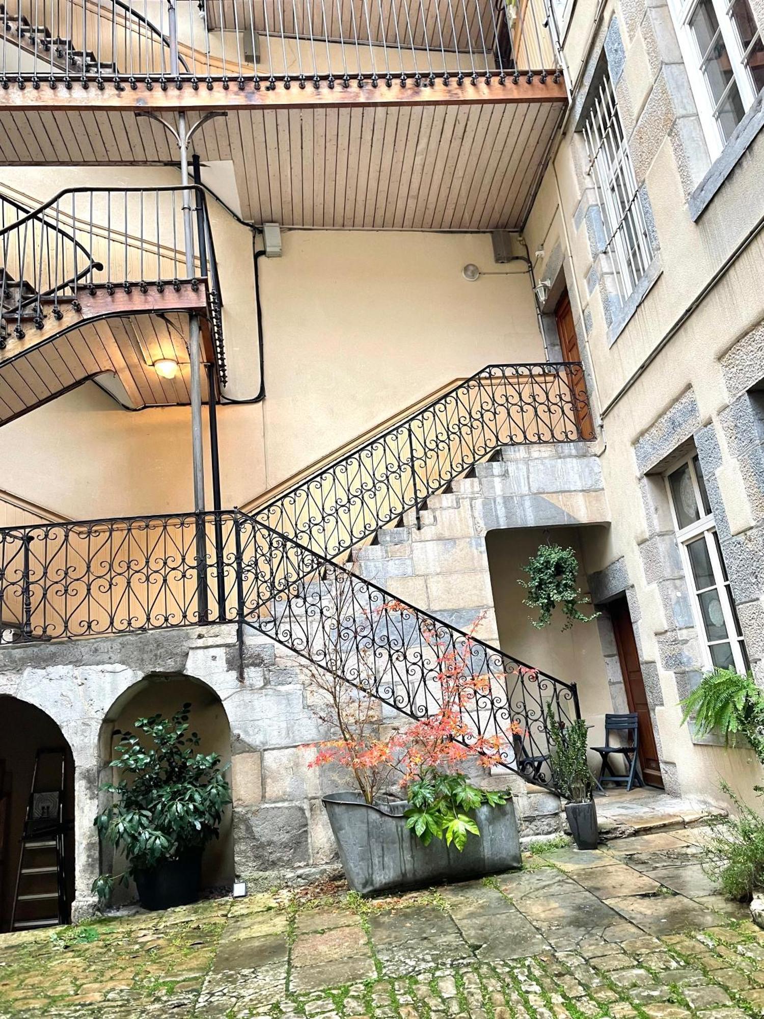 Le Victor Hugo Apartment Besançon Exterior foto